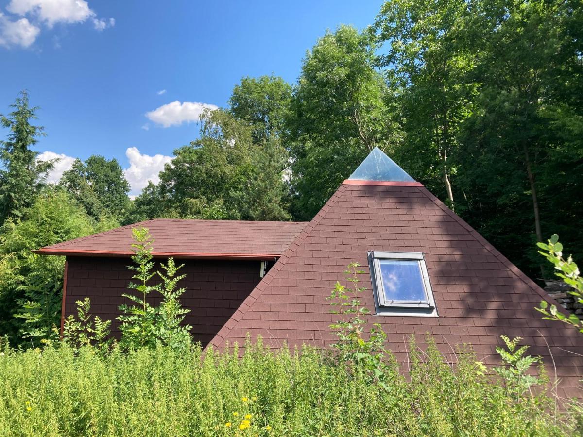 Pyramida Villa Nasavrky Exterior photo